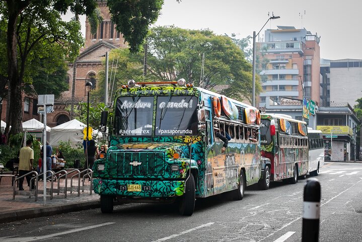 Explorez les rues colorées de Guatapé, l'emblématique Pierre du Peñol et l'Hacienda La Manuela lors d'une excursion en bus thématique depuis Medellín, photo 19 | wizardtrip