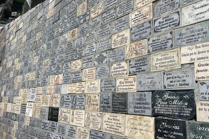 Tour of Pablo Escobar's historical sites in Medellin, Colombia, including museums and memorials, photo 6 | wizardtrip