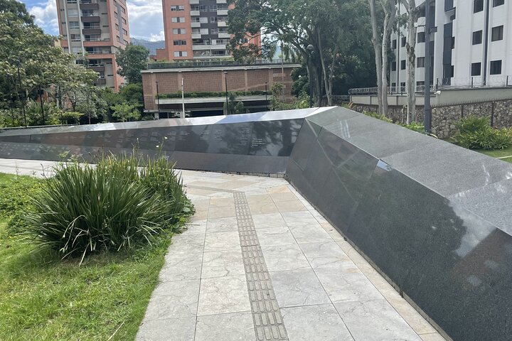 Tour of Pablo Escobar's historical sites in Medellin, Colombia, including museums and memorials, photo 10 | wizardtrip