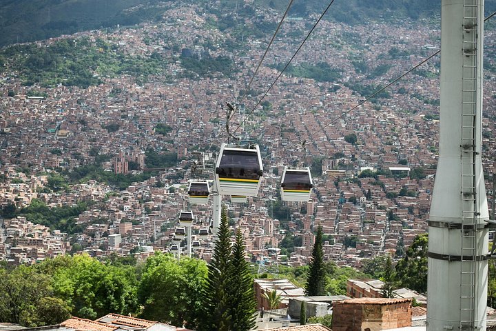 Heldagstur, der udforsker Medellins kunst, kultur og transformation, inklusive Comuna 13 og Metrocable, foto 33 | wizardtrip