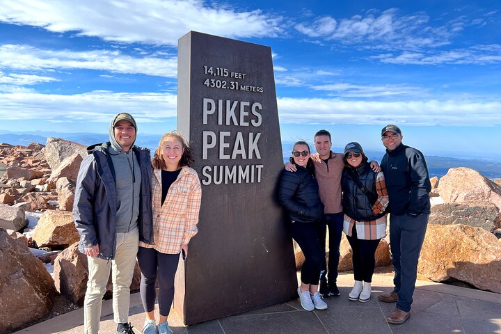 Jeep-tur til toppen af Pikes Peak, Colorado Springs, USA, med bjergudsigt og unikke stop, foto 8 | wizardtrip