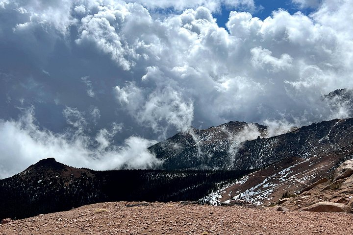 Jeep-tur til toppen af Pikes Peak, Colorado Springs, USA, med bjergudsigt og unikke stop, foto 18 | wizardtrip