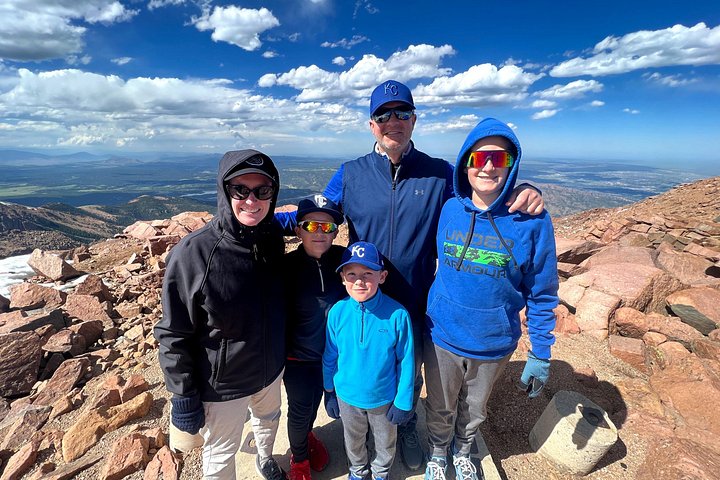 Jeep-tur til toppen af Pikes Peak, Colorado Springs, USA, med bjergudsigt og unikke stop, foto 19 | wizardtrip
