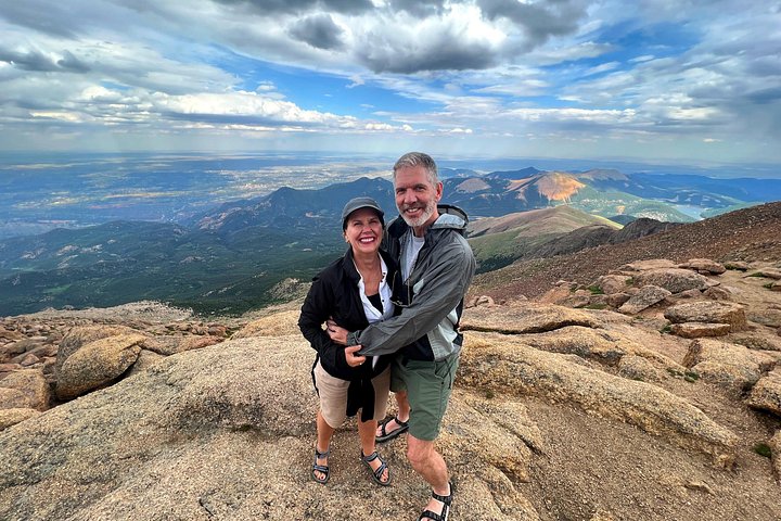 Jeep-tur til toppen af Pikes Peak, Colorado Springs, USA, med bjergudsigt og unikke stop, foto 37 | wizardtrip