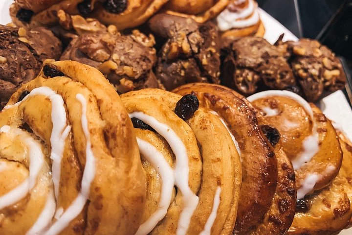 Rilassati in una lussuosa lounge aeroportuale con cibo, bevande e servizi prima del tuo volo, foto 16 | wizardtrip