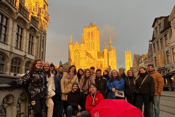 Visite guidée à pied en soirée explorant les secrets historiques, les mythes et légendes de Gand, photo 7 | wizardtrip