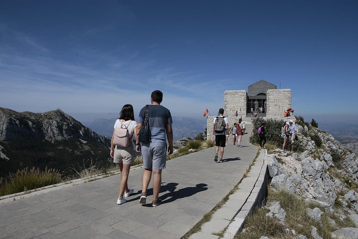 Schilderachtige tour van de kust, bergen en historische bezienswaardigheden van Montenegro, inclusief de Baai van Kotor en Sveti Stefan, foto 28 | wizardtrip