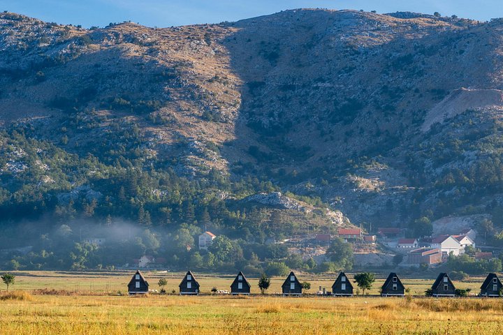 Schilderachtige tour van de kust, bergen en historische bezienswaardigheden van Montenegro, inclusief de Baai van Kotor en Sveti Stefan, foto 65 | wizardtrip