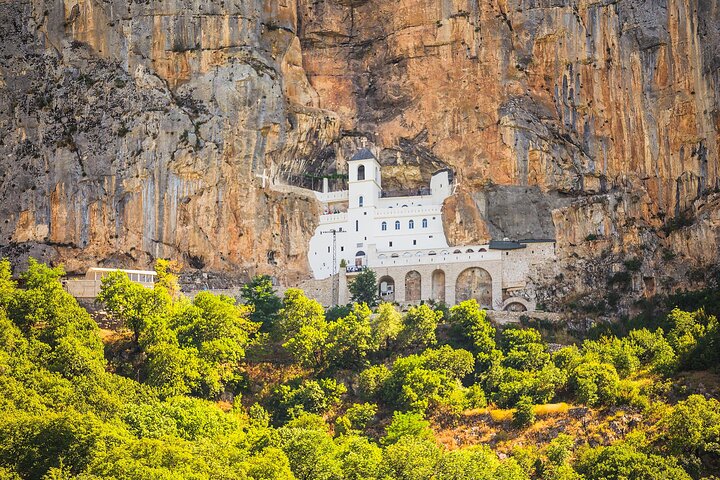 Naturskjønn tur i Montenegros fjell, canyoner og klostre, foto 36 | wizardtrip