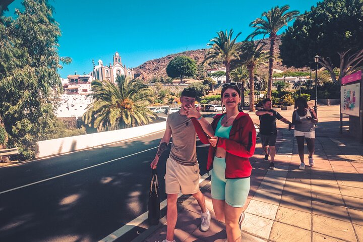 Verken Gran Canaria's Rode Canyon, vulkanische landschappen en kustdorpen tijdens een begeleide tour met lokale proeverij, foto 6 | wizardtrip