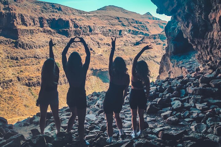 Verken Gran Canaria's Rode Canyon, vulkanische landschappen en kustdorpen tijdens een begeleide tour met lokale proeverij, foto 11 | wizardtrip