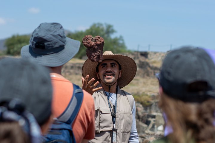 Vol en montgolfière au-dessus des pyramides de Teotihuacan au lever du soleil, Mexico, photo 15 | wizardtrip
