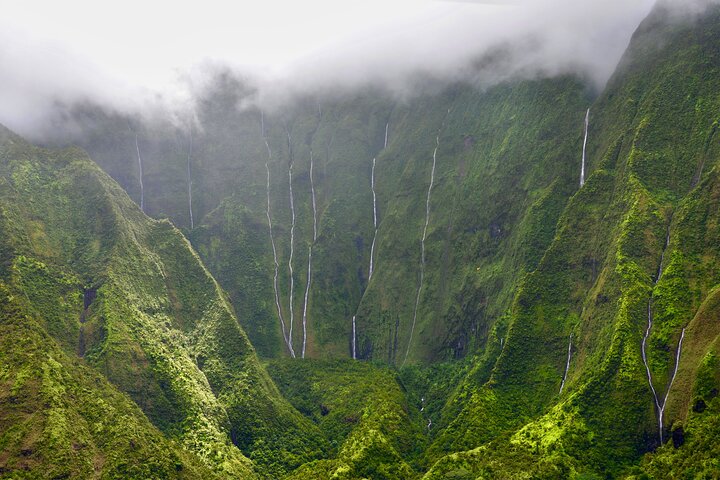 Air Kauai: Doors-Off Helicopter Adventure | wizardtrip