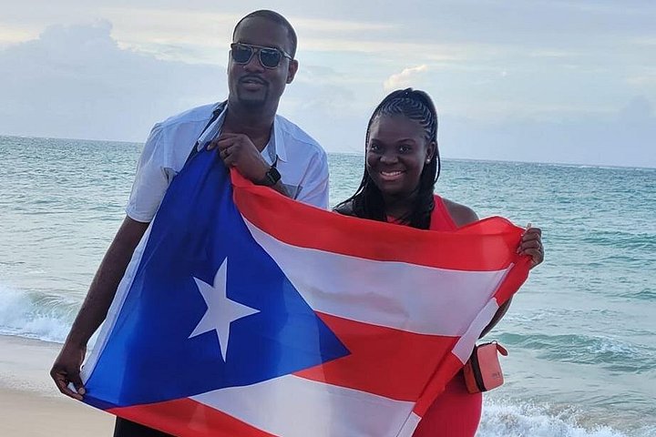 Clase de baile de salsa en la playa al atardecer en San Juan, Puerto Rico, foto 29 | wizardtrip