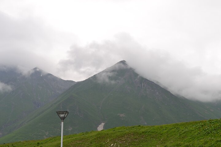 Tour panoramico della Strada Militare Georgiana con il Castello di Ananuri, Gudauri e la Chiesa della Trinità di Gergeti vicino al Monte Kazbegi, foto 13 | wizardtrip