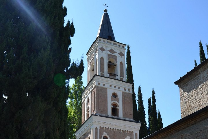 Tour of Georgia's Kakheti wine region, visiting Sighnaghi, Bodbe, and Telavi, photo 16 | wizardtrip