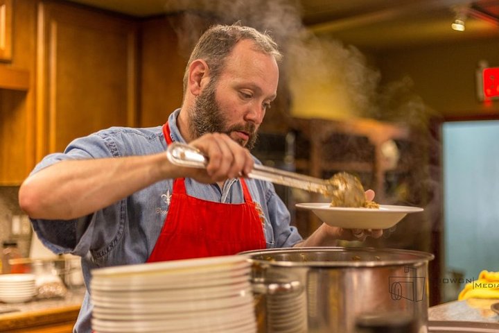 Apprenez à cuisiner les classiques de la Nouvelle-Orléans comme le gumbo et le jambalaya dans un cours de démonstration dans le quartier français, photo 6 | wizardtrip