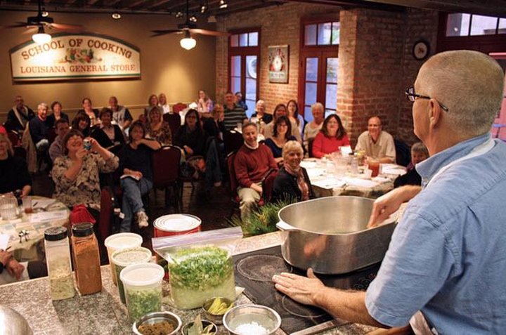 Apprenez à cuisiner les classiques de la Nouvelle-Orléans comme le gumbo et le jambalaya dans un cours de démonstration dans le quartier français, photo 7 | wizardtrip