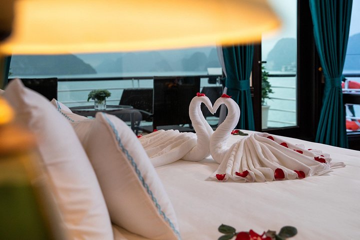 Luxe overnachtingscruise in Halong Bay en Lan Ha Bay, Vietnam, met activiteiten aan boord en schilderachtige uitzichten, foto 17 | wizardtrip
