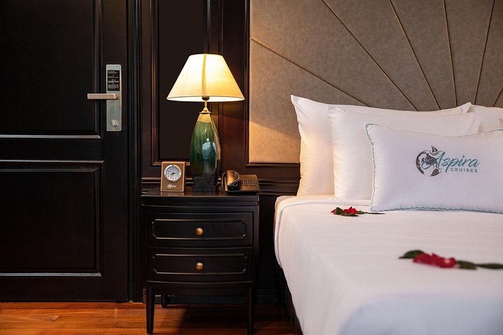 Luxe overnachtingscruise in Halong Bay en Lan Ha Bay, Vietnam, met activiteiten aan boord en schilderachtige uitzichten, foto 20 | wizardtrip