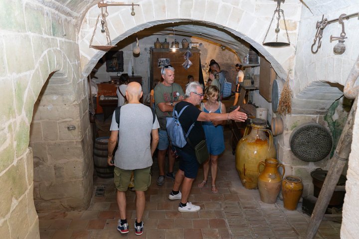Tour guidato alla scoperta degli antichi Sassi di Matera, chiese rupestri e case grotta, foto 19 | wizardtrip