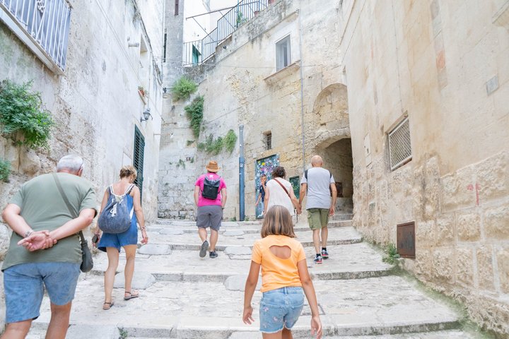 Tour guidato alla scoperta degli antichi Sassi di Matera, chiese rupestri e case grotta, foto 30 | wizardtrip