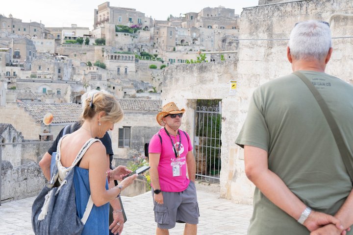 Tour guidato alla scoperta degli antichi Sassi di Matera, chiese rupestri e case grotta, foto 33 | wizardtrip