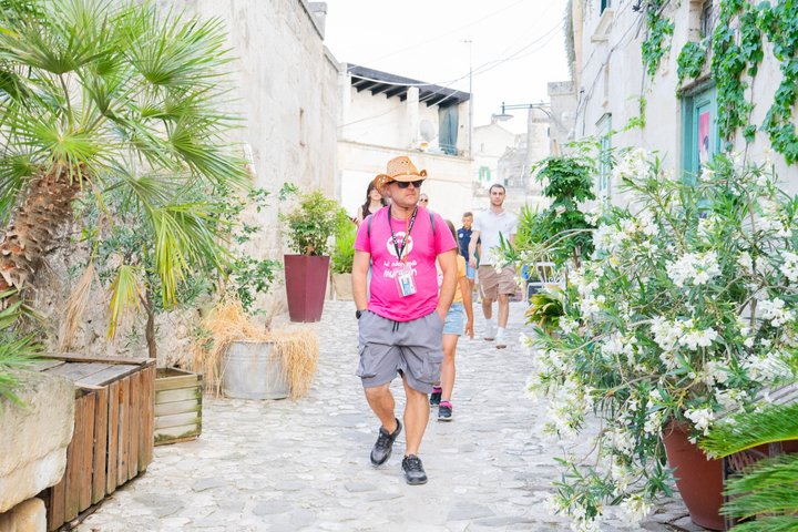 Tour guidato alla scoperta degli antichi Sassi di Matera, chiese rupestri e case grotta, foto 38 | wizardtrip