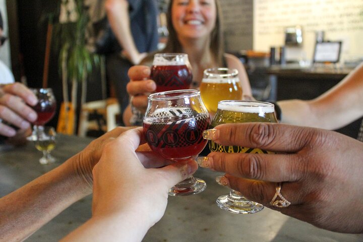 Kelowna: Erstklassige Food-Wanderung mit 7 Kostproben und 4 Getränken | wizardtrip