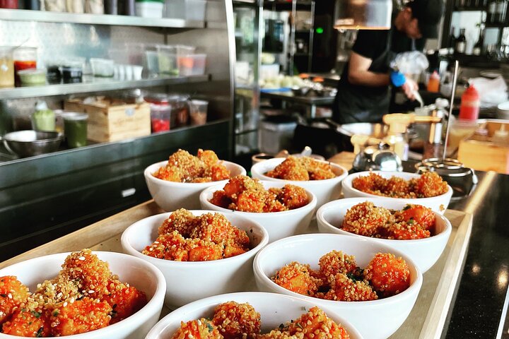Un tour gastronómico guiado a pie en Kelowna, Canadá, con cocina local y sitios culturales, foto 7 | wizardtrip