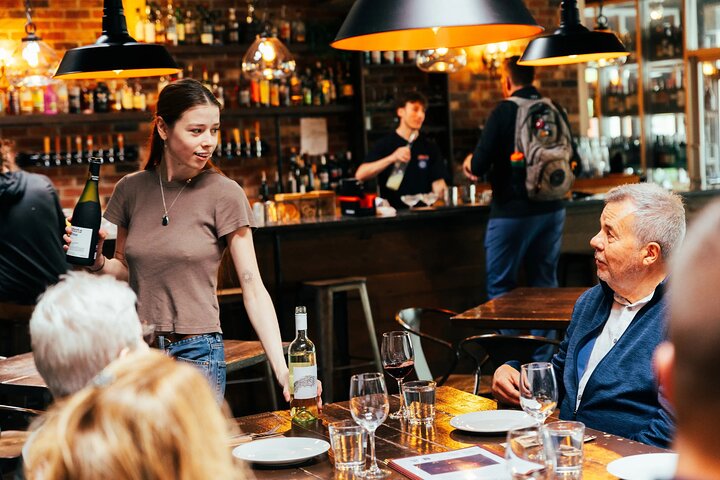 Un tour gastronómico guiado a pie en Kelowna, Canadá, con cocina local y sitios culturales, foto 9 | wizardtrip