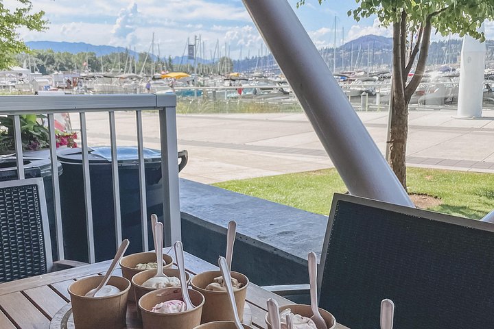 Un tour gastronómico guiado a pie en Kelowna, Canadá, con cocina local y sitios culturales, foto 14 | wizardtrip
