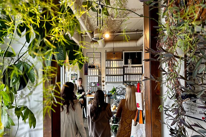 Un tour gastronómico guiado a pie en Kelowna, Canadá, con cocina local y sitios culturales, foto 32 | wizardtrip