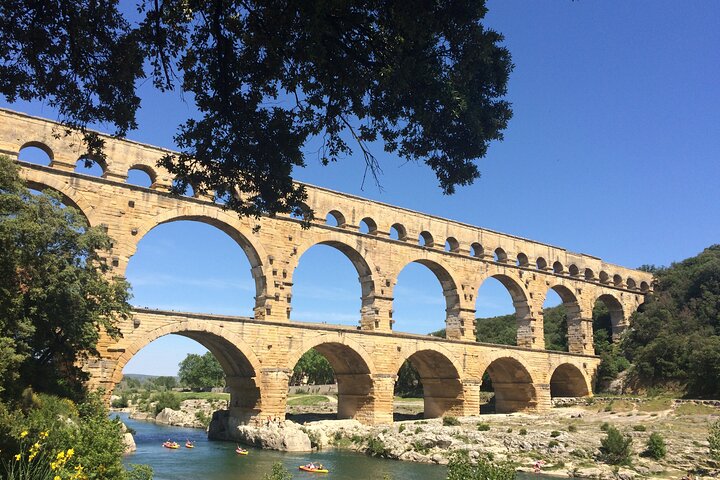 Tour des incontournables de Provence au départ d'Avignon | wizardtrip