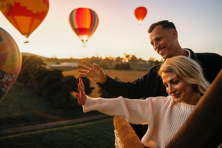 Volo in mongolfiera all'alba sopra i vigneti della Yarra Valley, Melbourne, Australia, foto 7 | wizardtrip