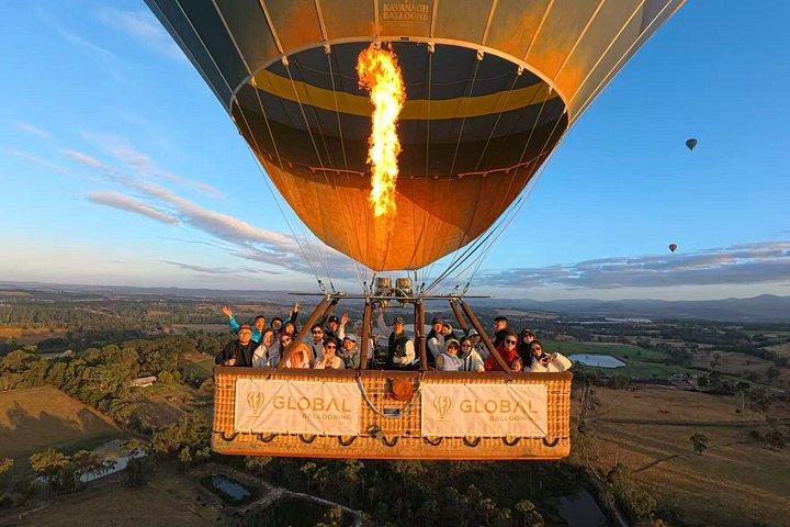 Volo in mongolfiera all'alba sopra i vigneti della Yarra Valley, Melbourne, Australia, foto 11 | wizardtrip