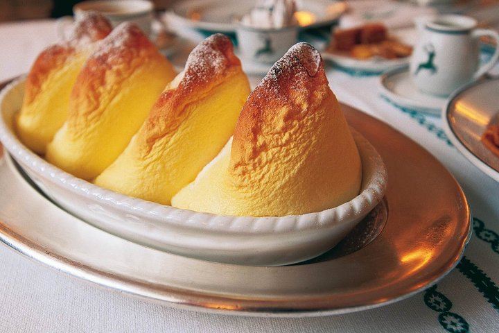 Aula de culinária austríaca em Salzburgo, preparando Apfelstrudel e Salzburger Nockerl tradicionais, foto 6 | wizardtrip