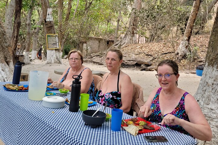 Ontspannende warmwaterbronnen, heerlijke Mexicaanse BBQ en een strandmassage bij Puerto Vallarta, foto 18 | wizardtrip
