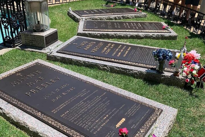 Day trip from Nashville to Memphis featuring Graceland, Sun Studio, and Beale Street, photo 6 | wizardtrip