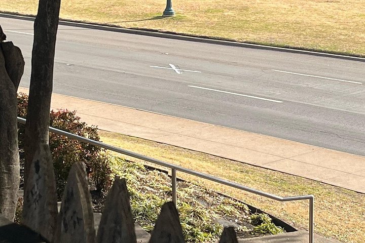 Visita guiada de elétrico JFK em Dallas, cobrindo Dealey Plaza e locais do assassinato, foto 12 | wizardtrip
