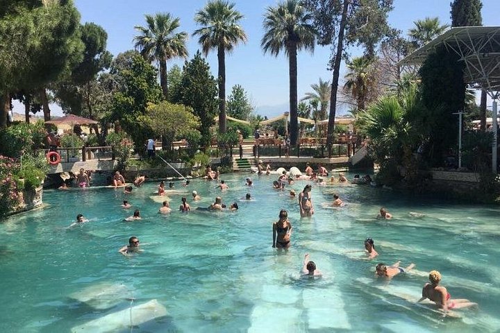 Passeio de dia inteiro a Pamukkale e Hierápolis a partir de Antália, com terraços e ruínas antigas, foto 8 | wizardtrip