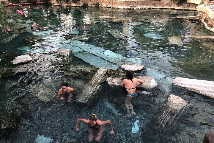 Passeio de dia inteiro a Pamukkale e Hierápolis a partir de Antália, com terraços e ruínas antigas, foto 9 | wizardtrip