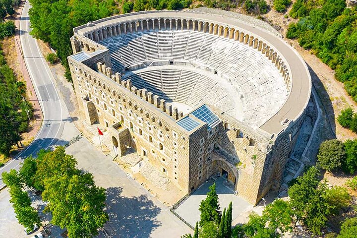 Perge, Aspendos, Side und Wasserfall Tagestour | wizardtrip