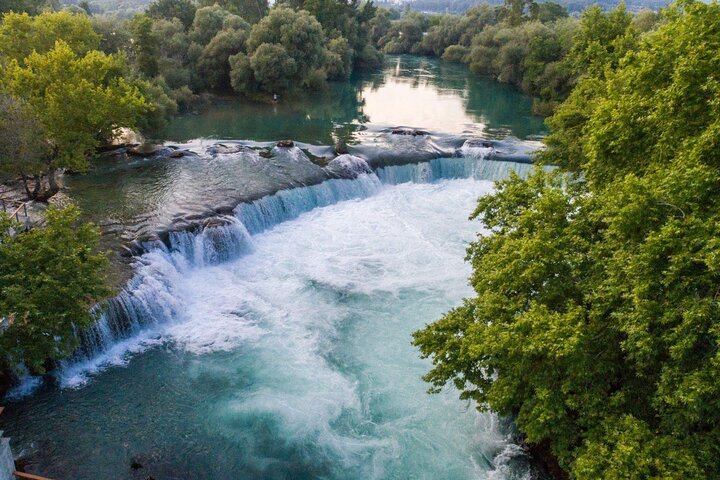 Excursion d'une journée explorant des ruines antiques comme Perge et Aspendos, la ville de Side et la cascade de Manavgat près d'Antalya, en Turquie, photo 12 | wizardtrip