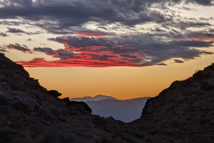 Passeio de um dia em grupo pequeno explorando as paisagens únicas e locais históricos do Parque Nacional Death Valley a partir de Las Vegas, foto 11 | wizardtrip