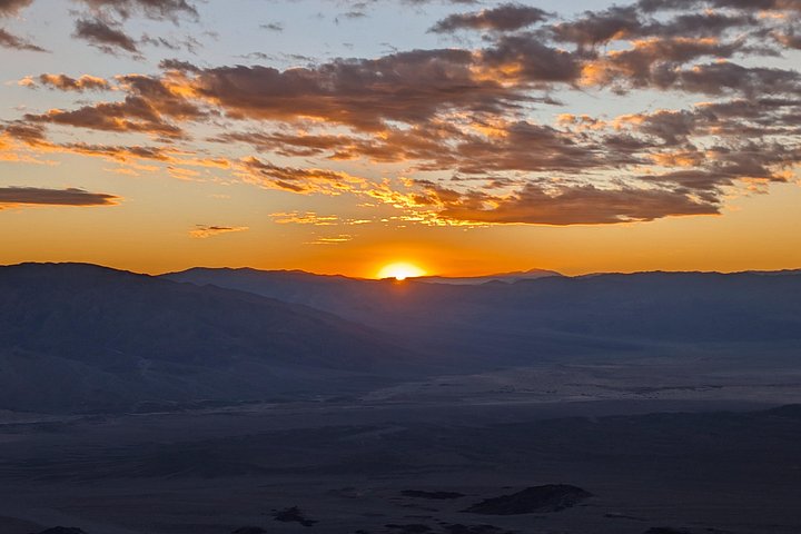 Passeio de um dia em grupo pequeno explorando as paisagens únicas e locais históricos do Parque Nacional Death Valley a partir de Las Vegas, foto 19 | wizardtrip