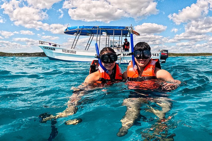 Snorkeling adventure in Tulum, Mexico, featuring sea turtles, coral reefs, and Mayan ruins, photo 18 | wizardtrip