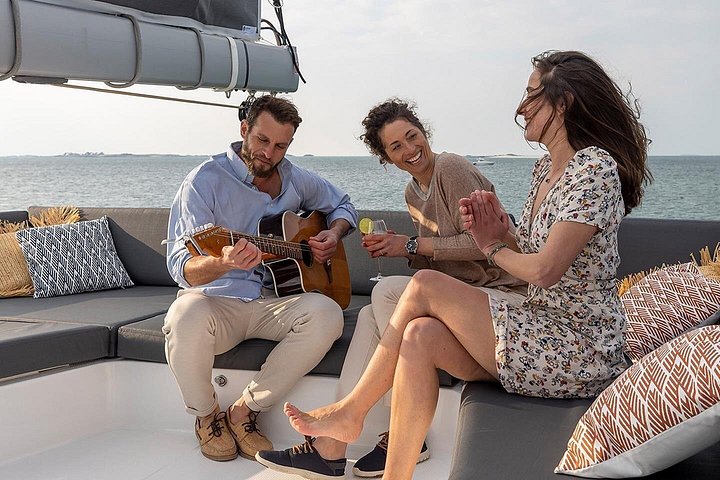 Luksuriøst katamaran-cruise i Mykonos med svømming, bespisning og fantastisk utsikt, foto 6 | wizardtrip