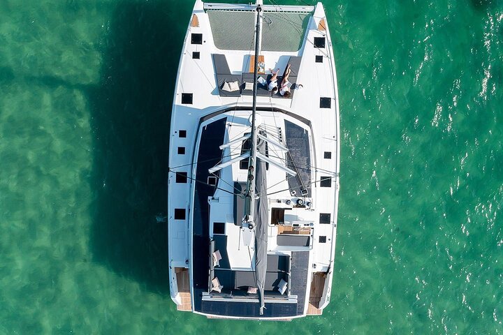 Luksuriøst katamaran-cruise i Mykonos med svømming, bespisning og fantastisk utsikt, foto 16 | wizardtrip