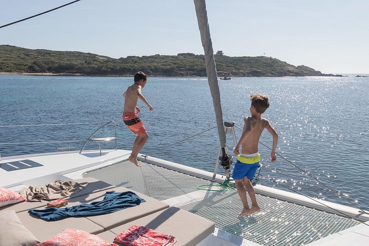Luksuriøst katamaran-cruise i Mykonos med svømming, bespisning og fantastisk utsikt, foto 17 | wizardtrip